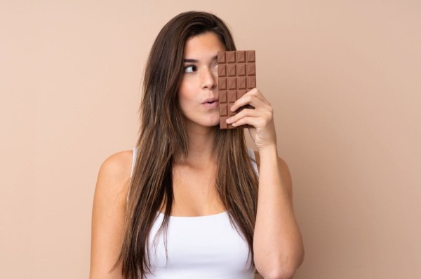 Páscoa: Chocolate causa espinha?