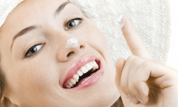 Dica Essencial: Saiba a ordem certa para aplicar seus produtos de beleza antes da make!